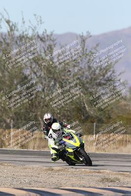 media/Dec-01-2025-Moto Forza (Mon) [[2daa91e15f]]/2-Intermediate Group/Session 3 (Turn 3)/